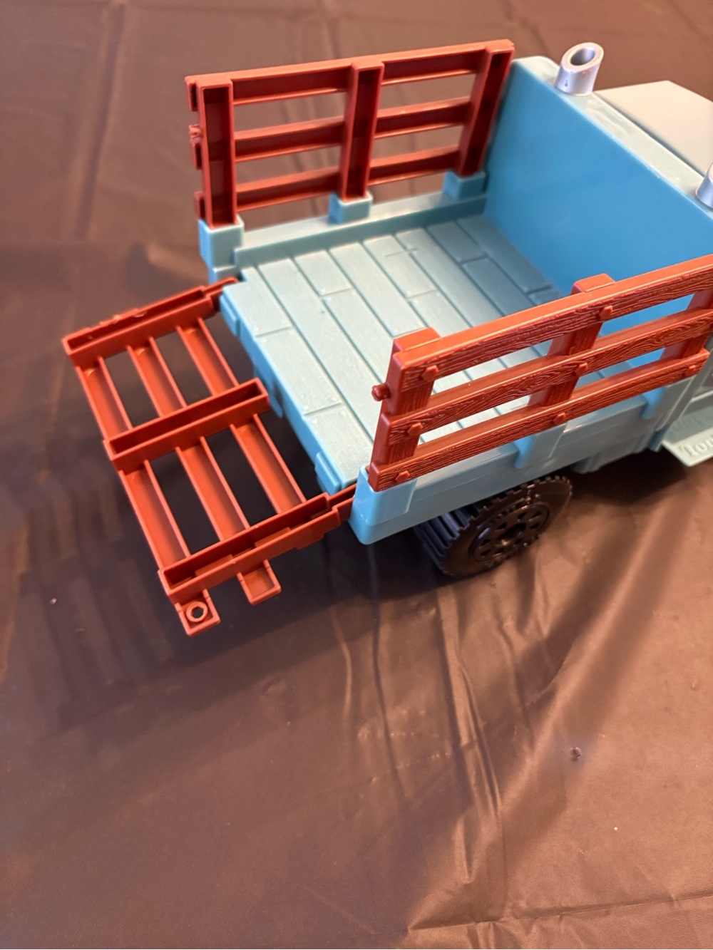Lincoln Logs Cruisin Tonka -Light Blue Stake Bed Truck - Truck only - Picture 8 of 10